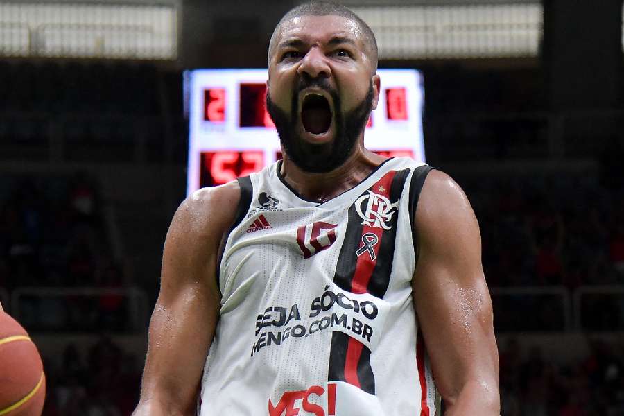Olivinha, o "Deus da Raça" 
