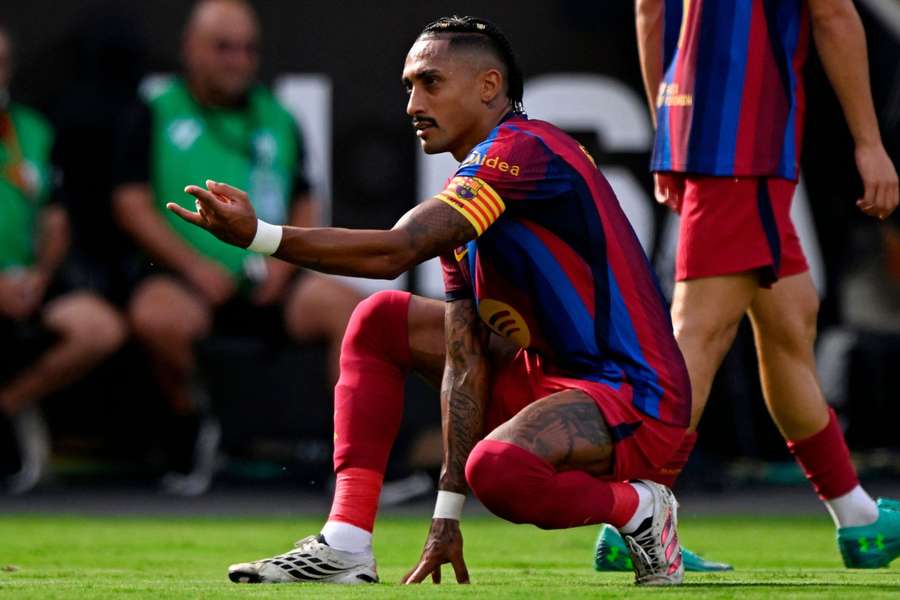 Raphinha marcou em Valencia 0x5 Barcelona