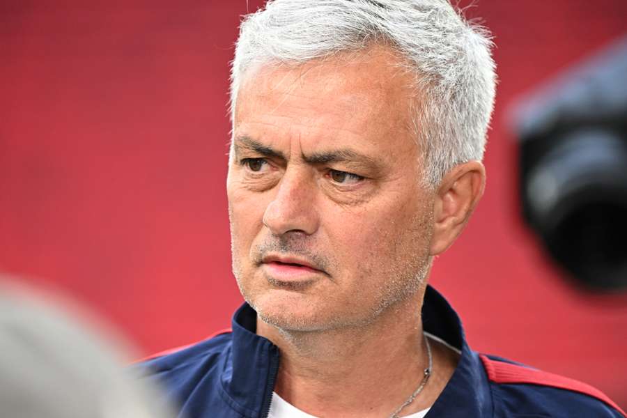 Mourinho busca dar novo título europeu à Roma