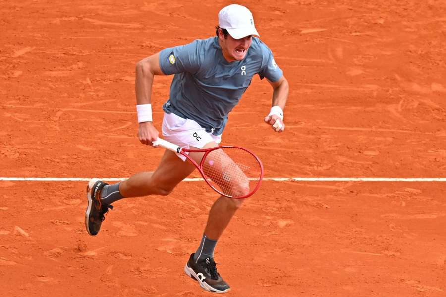 João resolveu o jogo rapidinho