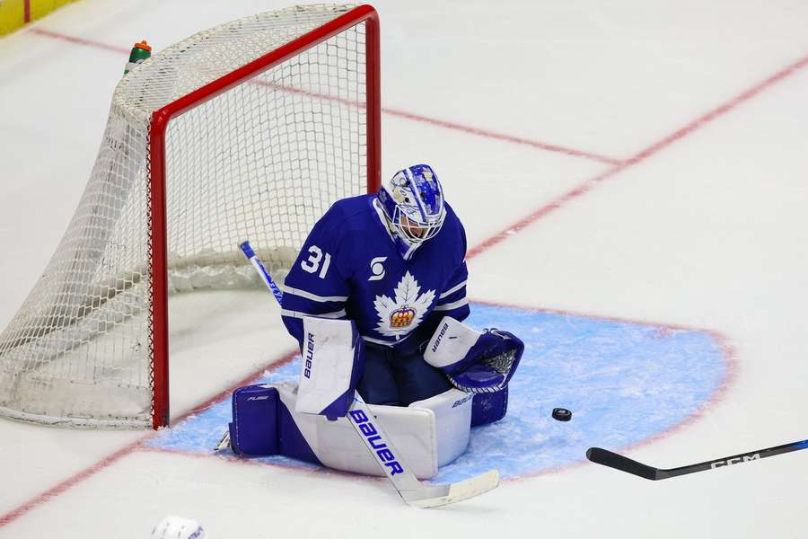 Hlavaj v bránke Toronta Marlies. Hlavaj v bránke Toronta Marlies.