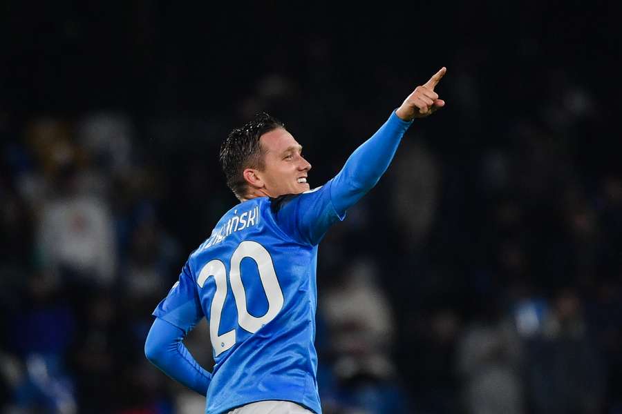 Serie A: Napoli marschiert vorneweg, Milan strauchelt gegen Abstiegskandidat