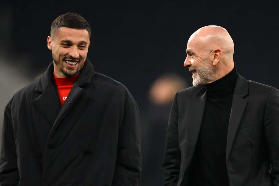 Rade Krunic e Stefano Pioli