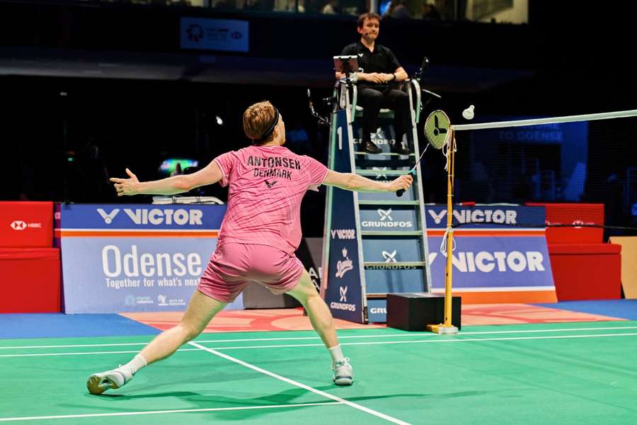 French world champion ends Antonsen's dream of world No. 1 spot in Denmark Open final