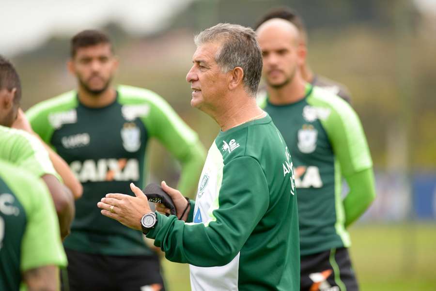 Drubscky reúne experiência como treinador e dirigente Drubscky reúne experiência como treinador e dirigente