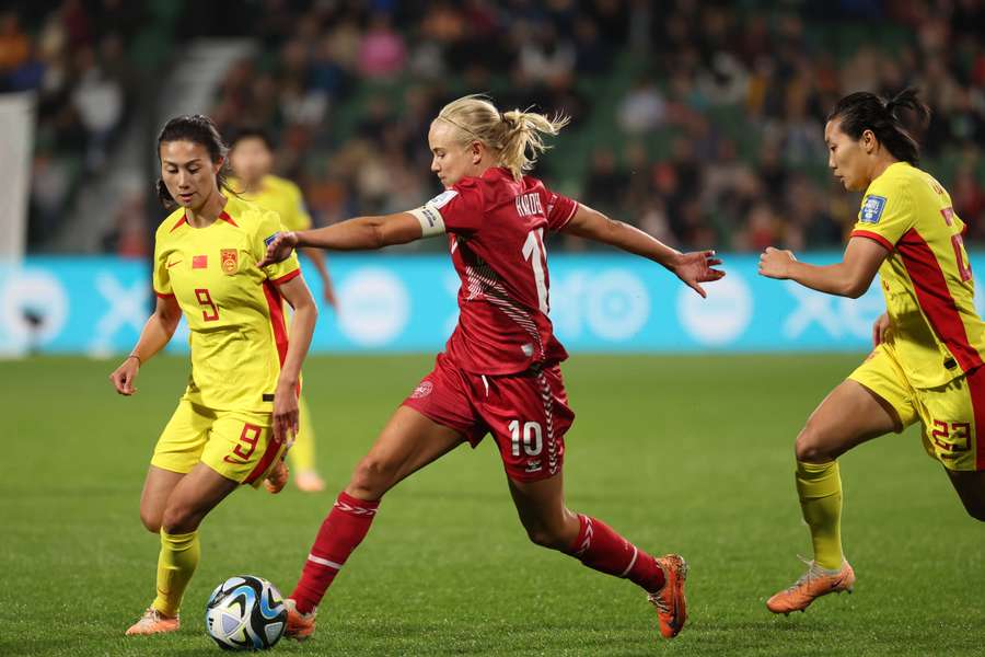Pernille Harder em ação pela Dinamarca