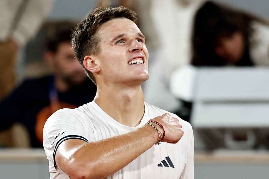 Radost Menšíka z postupu do semifinále French Open.