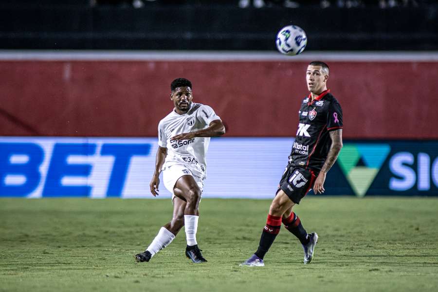 Vitória e Ceará se enfrentaram no Barradão