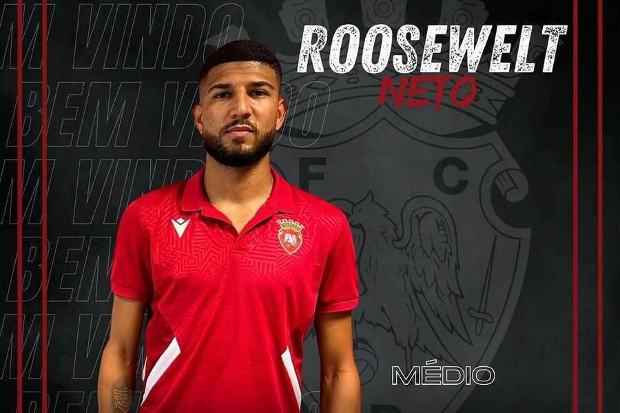 Roosewelt Neto apresentado como reforço do Penafiel