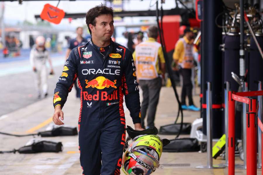 Sergio Pérez sofreu uma queda abrupta de forma