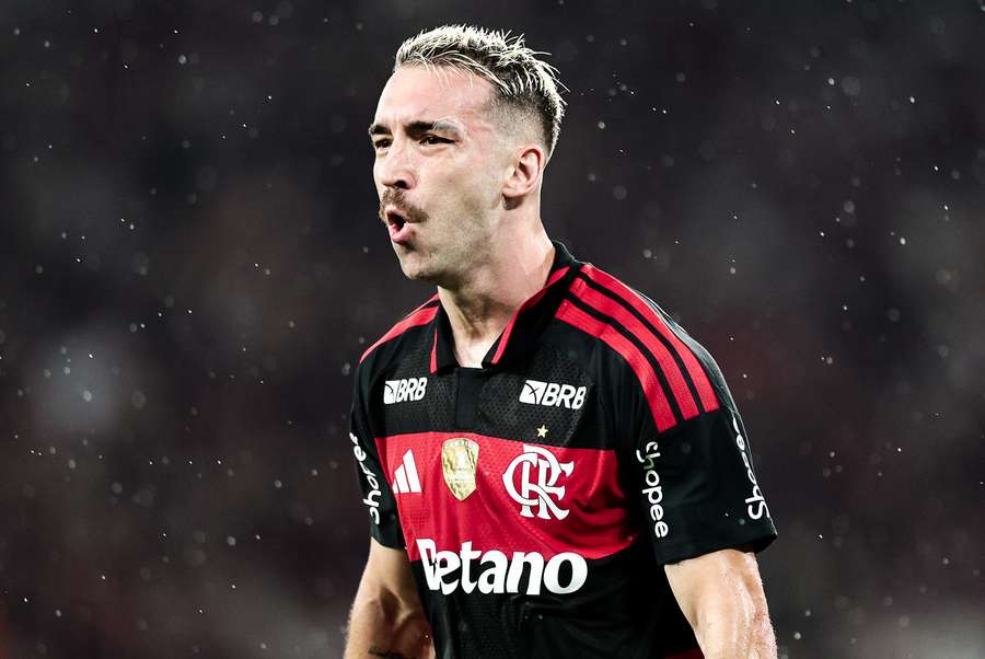 Léo Ortiz abriu o placar da vitória tranquila do Flamengo
