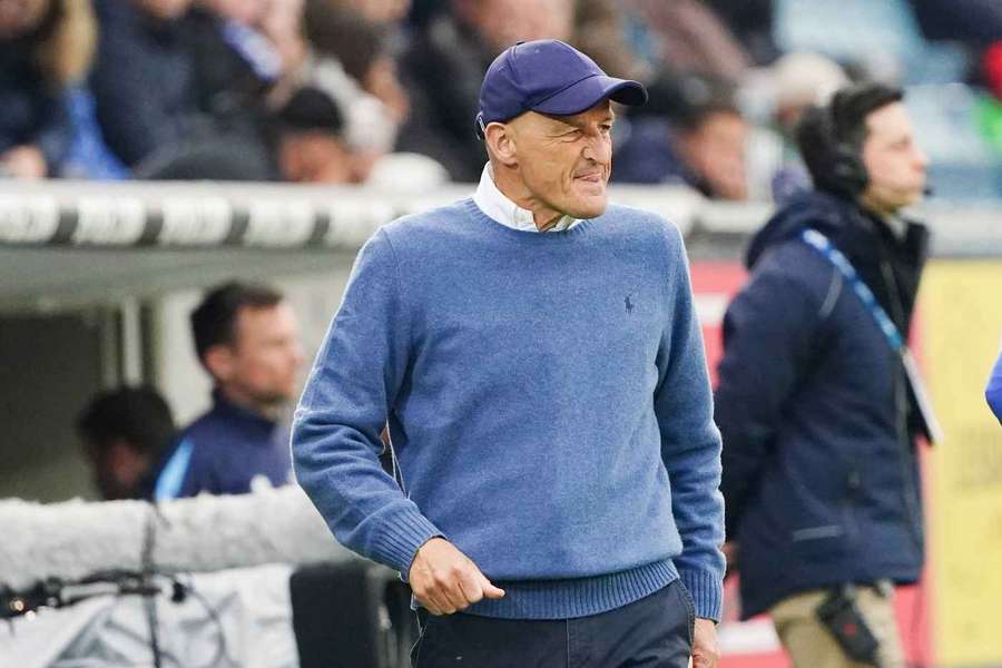 Peter Zeidler muss in Lausanne die Koffer packen Peter Zeidler muss in Lausanne die Koffer packen