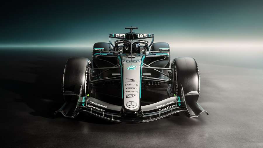 A Mercedes tenta retormar o posto de primeira equipe da F1