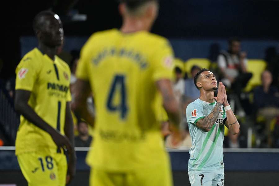 Moleiro, celebrando su gol