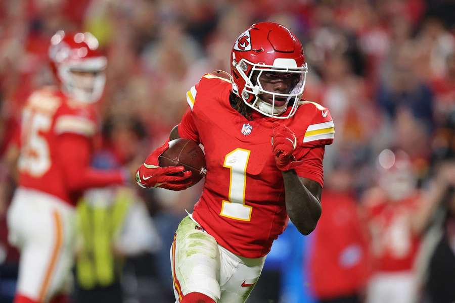 Chiefs wide receiver Xavier Worthy runs for a touchdown against the New Orleans Saints (2024)
