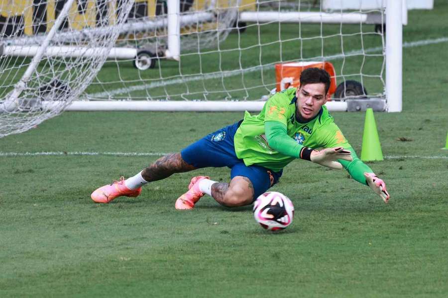 Ederson se encuentra en estos momentos con la selección de Brasil.