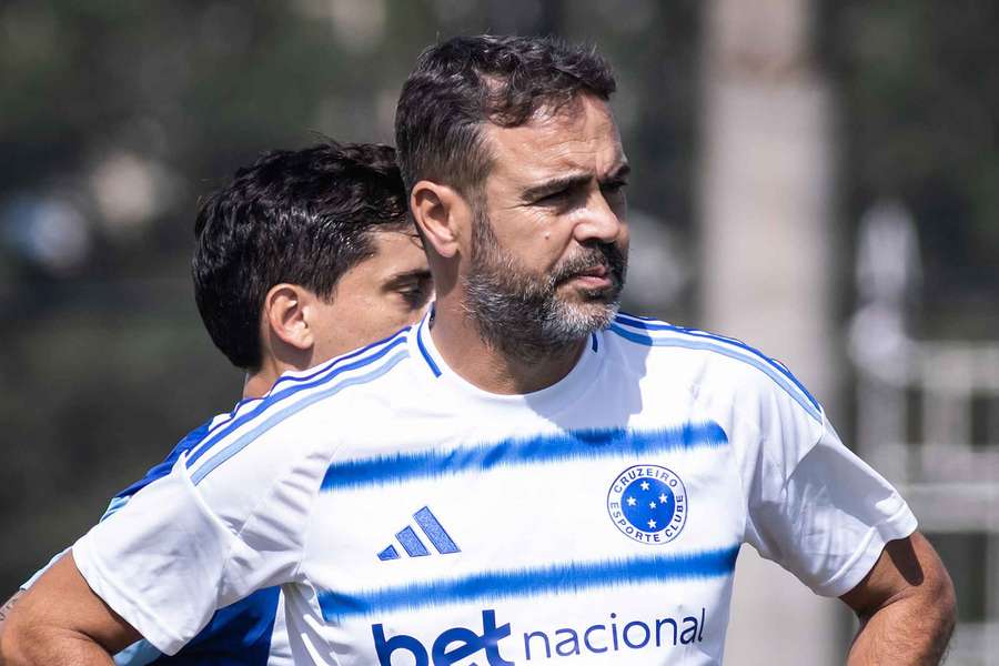 Artur Jorge, técnico do Cruzeiro
