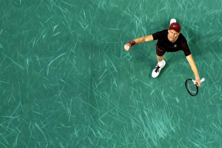 Sinner celebra su victoria en París