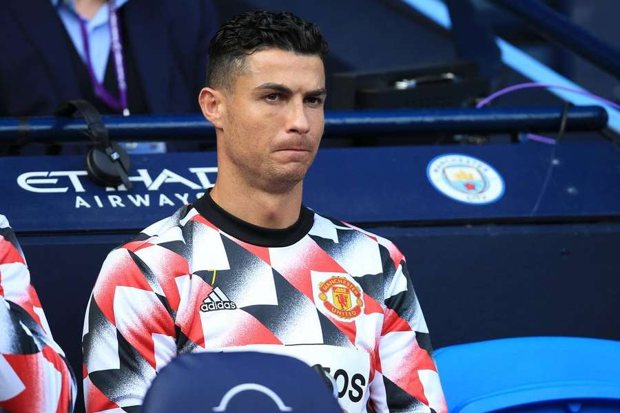 Cristiano Ronaldo pravidelne sedí na lavičke náhradníkov.