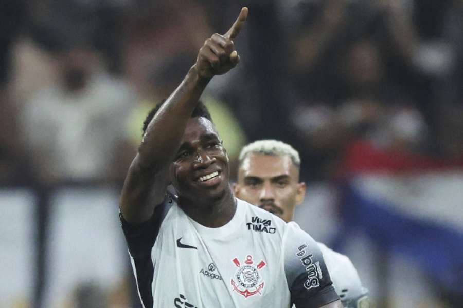 Félix Torres fez o primeiro do Timão na Neo Química Arena