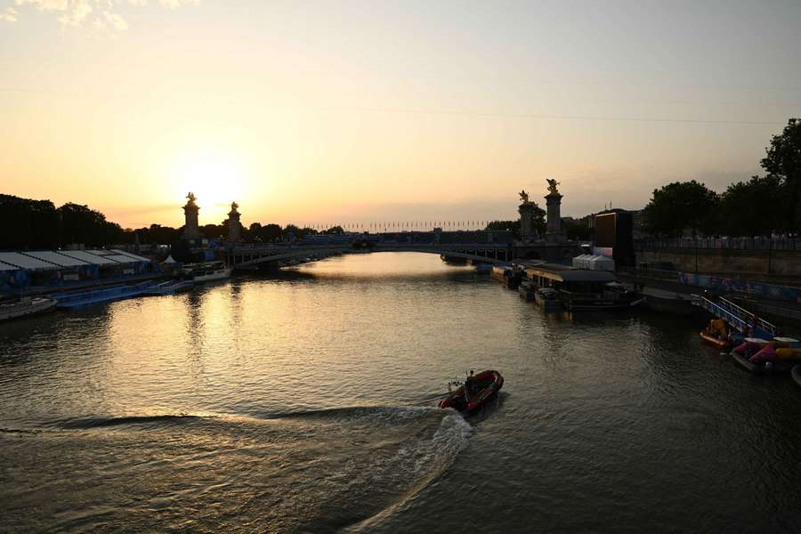 Het openwaterzwemmen in de Seine kan donderdag en vrijdag doorgaan