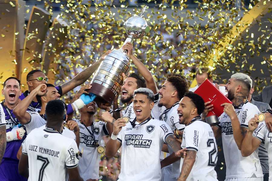 Jogadores ainda não receberam a premiação do título da Libertadores