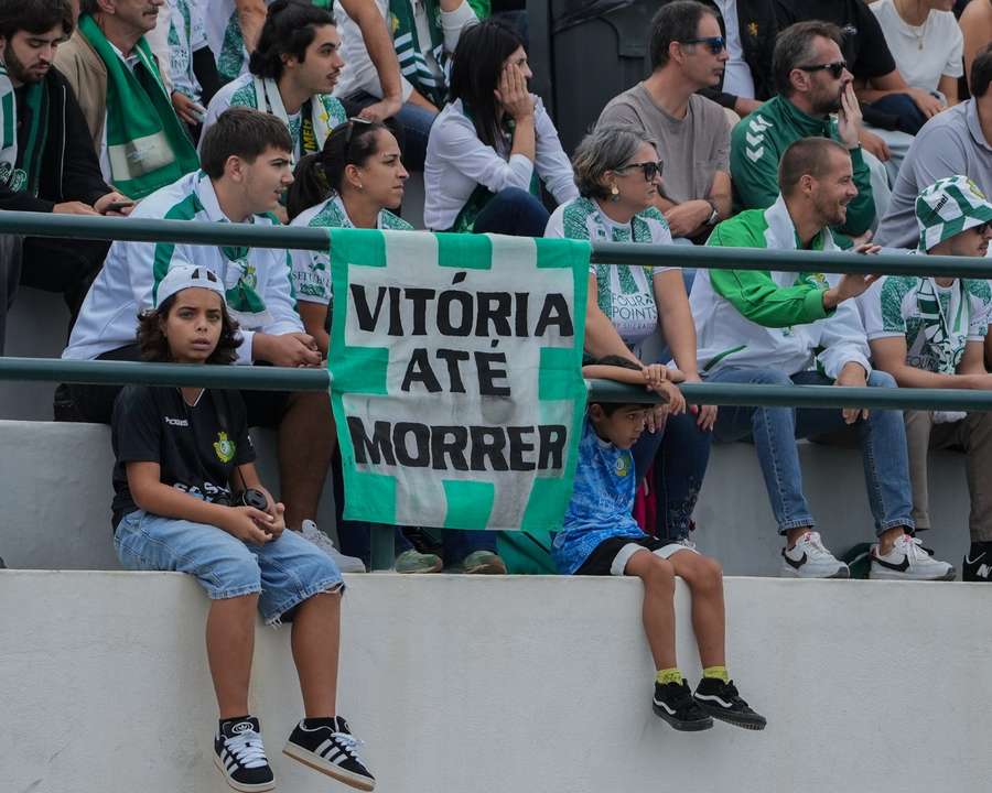 Adeptos não viram costas ao Vitória