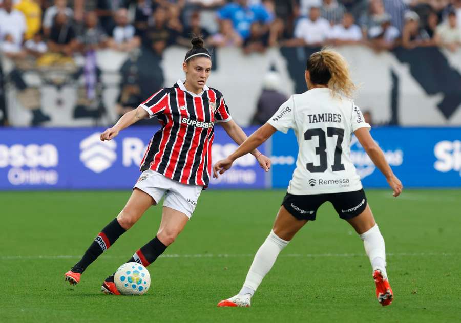São Paulo e Corinthians definem o Brasileirão Feminino São Paulo e Corinthians definem o Brasileirão Feminino