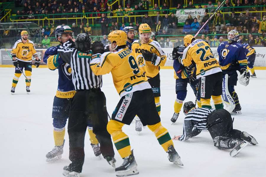 Vsetín, nebo Zlín? Valašská hokejová bitva určí soupeře pro Jágrovo Kladno.