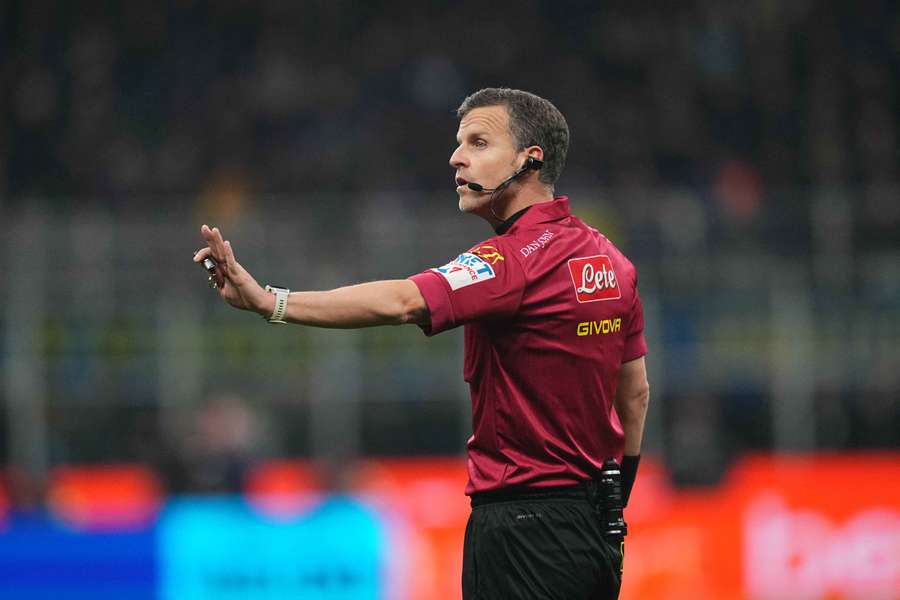 La Penna hatte das Spitzenspiel am Samstagabend zwischen Inter und Juventus gepfiffen La Penna hatte das Spitzenspiel am Samstagabend zwischen Inter und Juventus gepfiffen