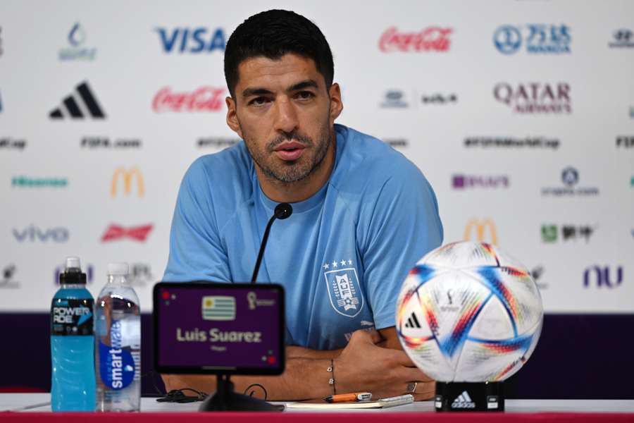 Luis Suárez diz que não faz sentido falar-se em vingança antes do duelo entre Uruguai e GanaUru