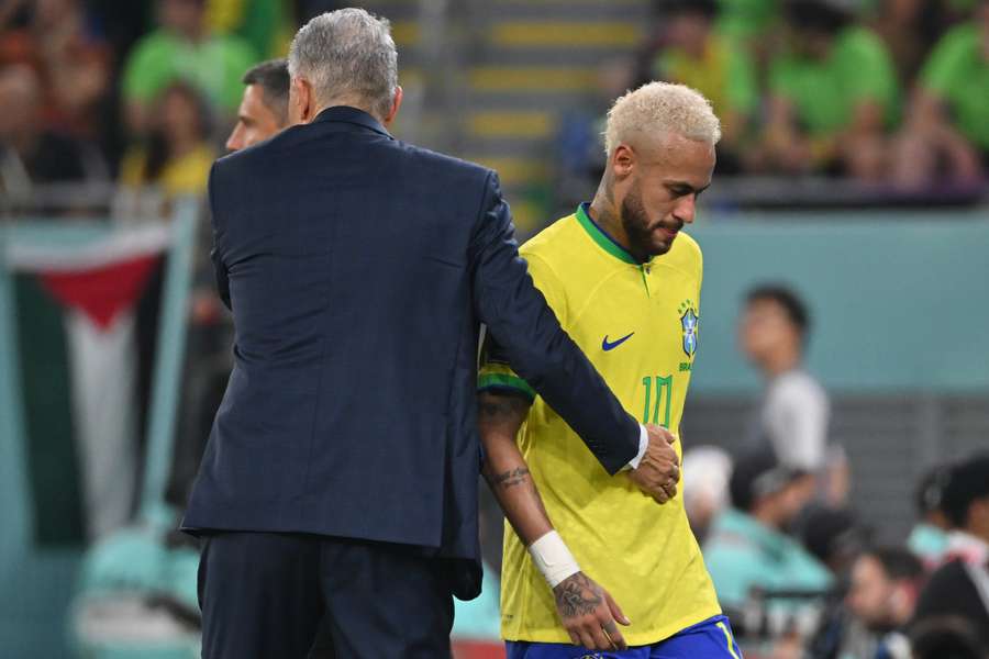 Neymar posta un messaggio di ringraziamento a Tite: "Ti credevo molto noioso!"