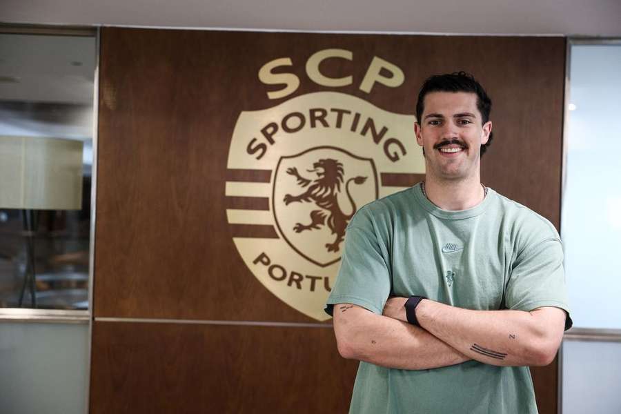Salvador Salvador está há 10 anos no Sporting Salvador Salvador está há 10 anos no Sporting