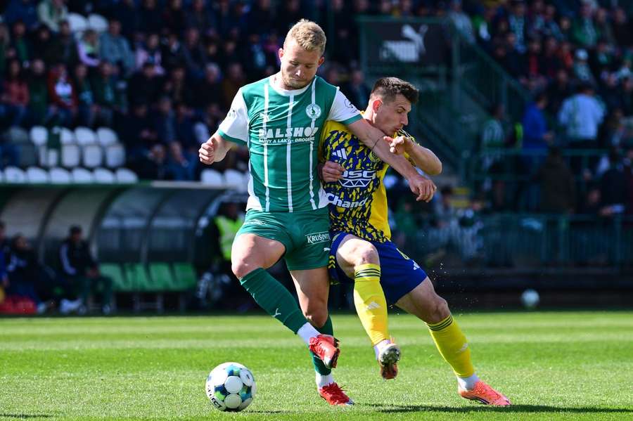 Drchal v souboji s Pišojou.