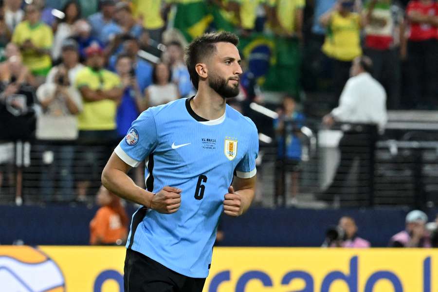 Bentancur, en un partido con la camiseta de Uruguay.