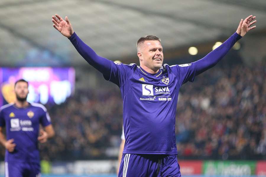 Ilicic venceu a depressão e regressou aos relvados com um golo