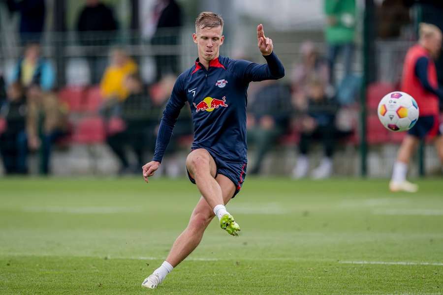 Dani Olmo op het trainingsveld bij RB Leipzig