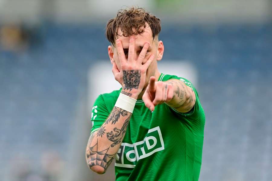 Vecheta dal Dynamu hattrick.