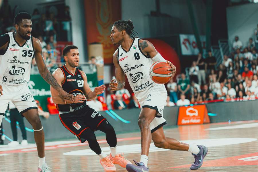 Koszykarskiego mistrza wciąż nie ma, Legia Warszawa obroniła się przed Startem Lublin
