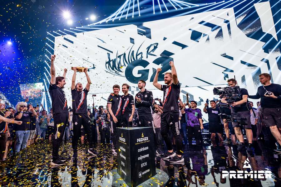Na segunda metade do ano, os G2 chegaram às meias-finais da Pro League e venceram em Abu Dhabi
