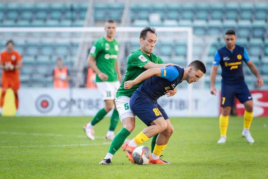 Vladislav Kreida (vzadu) má v této sezoně zkušenosti s evropskými poháry