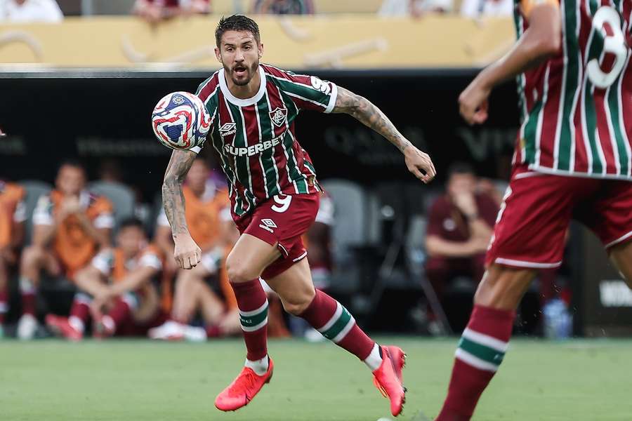 Everaldo terminou o duelo com o Ulsan sem dar um chute a gol