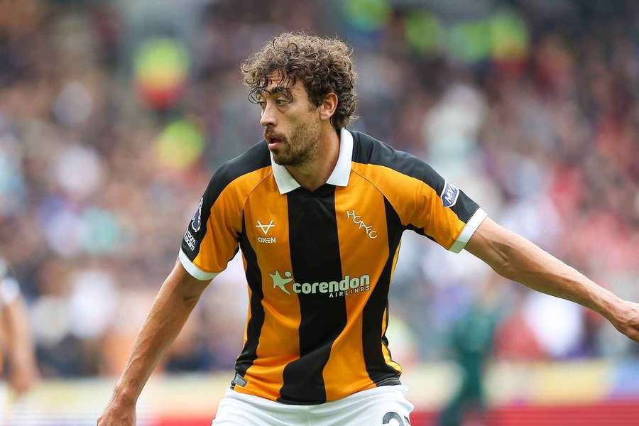 Hull City secure Matt Crooks on contract extension Hull City secure Matt Crooks on contract extension