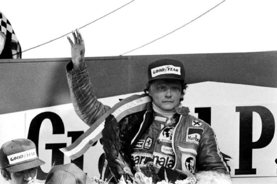Niki Lauda, bicampeão da Fórmula 1 em 1977
