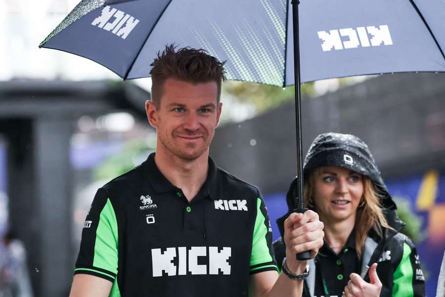 Nico Hülkenberg levou a Sauber aos pontos no início da corrida
