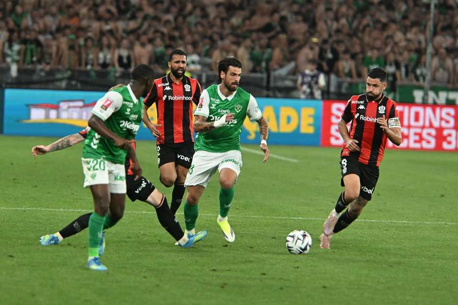 Saint-Etienne and Nice were unable to be separated