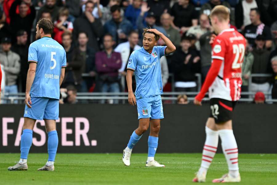 Sano werd tegen PSV al snel van het veld gestuurd