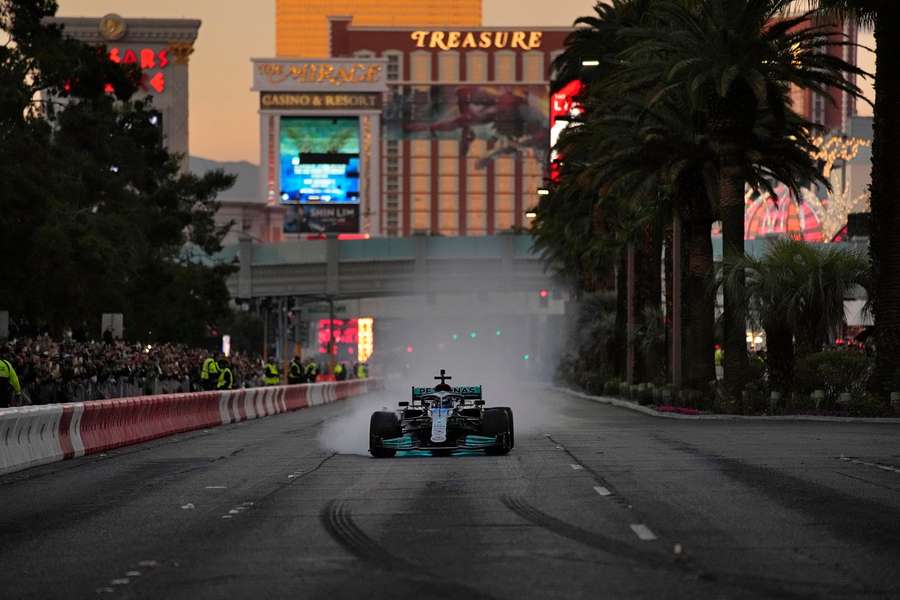 Formula 1 își pregătește revenirea pe străzile din Las Vegas