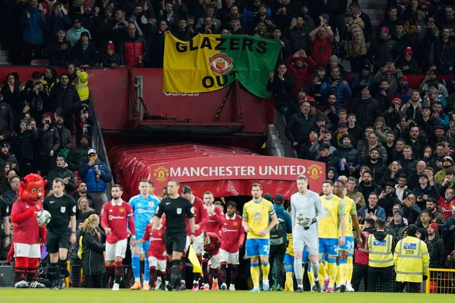 Investitori din Qatar vor să cumpere clubul Manchester United