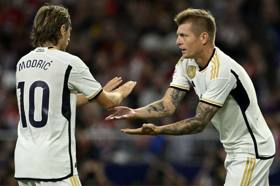 Kroos e Modric t